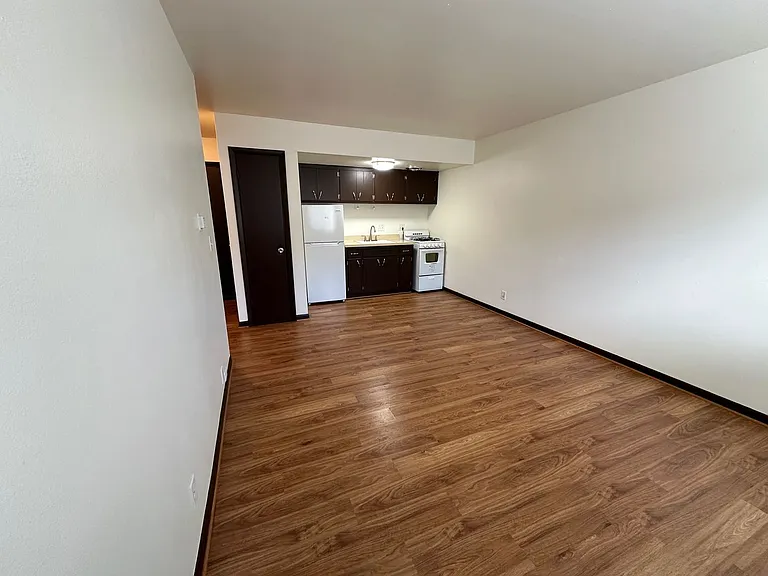 2812 E Bolivar Ave — Photo 7