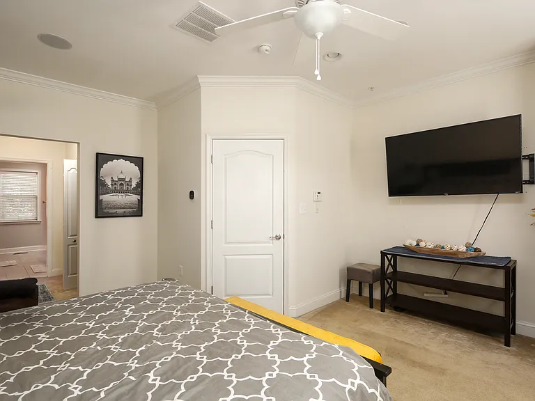 1718 Mount Pleasant Ave — Photo 31