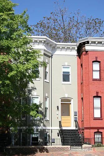 1136 6th St NW Photo 1