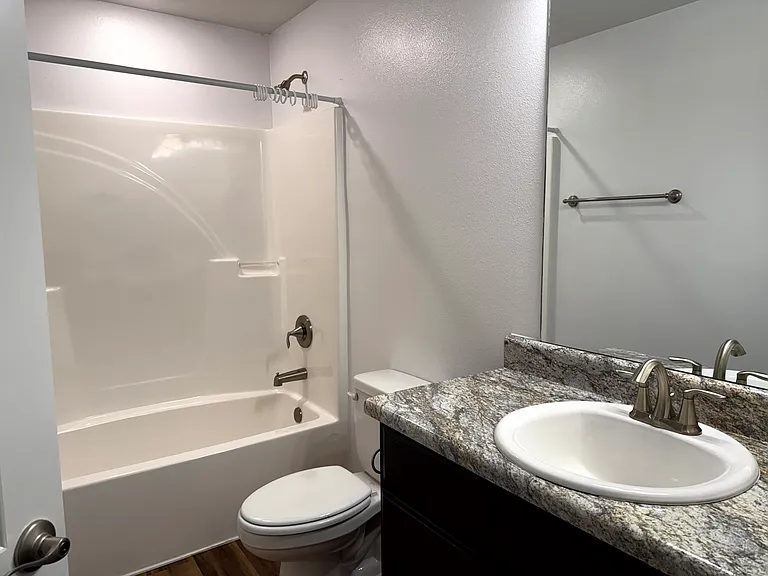 1333 Fairchild St — Photo 8