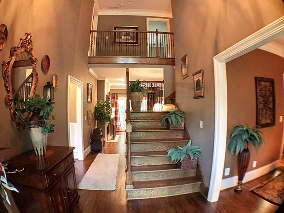 5th image of 1526 Finley Ave