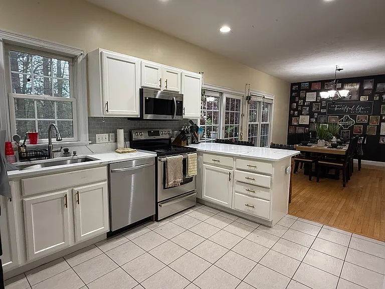 Knowlton Cir — Photo 9
