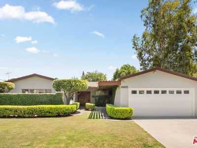 15126 Archwood St, Van Nuys, CA, 91405