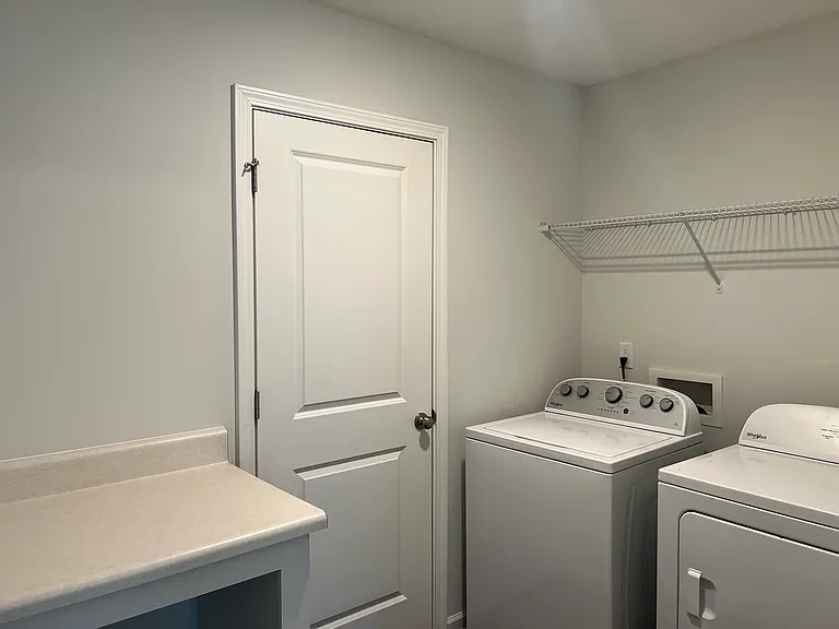 302 Garden Walk — Photo 11