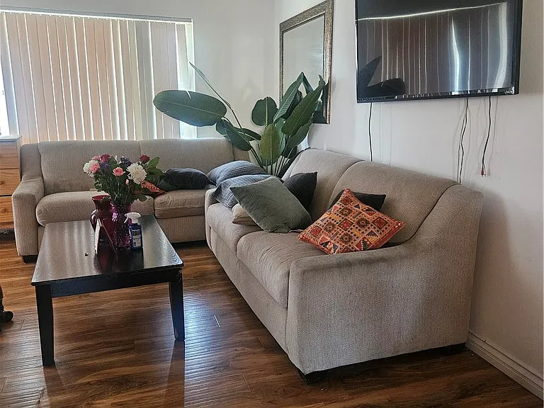 2546 E Park Ln — Photo 9