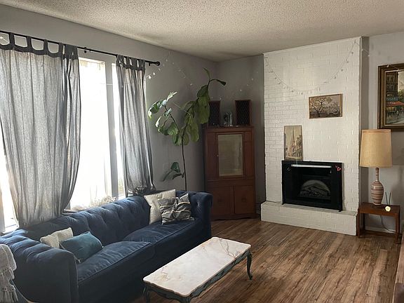 4th image of 8106 Sonnet Ave #101