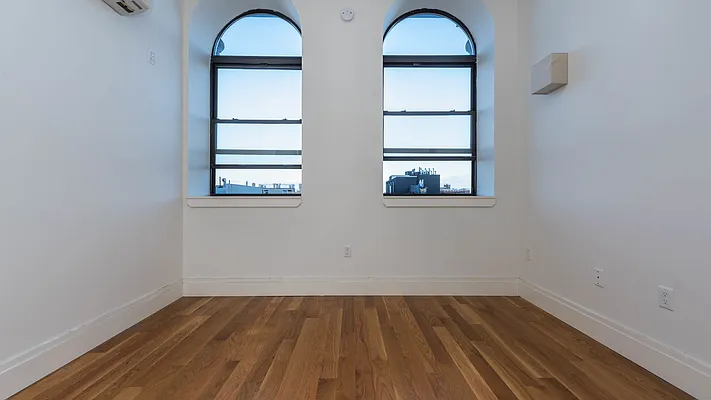 Rented by Nooklyn NYC LLC | media 55