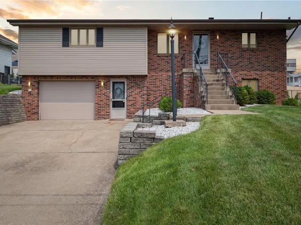 7 Brentwood Dr, Mc Kees Rocks, PA 15136