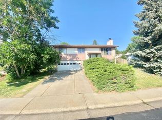 2013 S Yank Way, Lakewood, CO 80228