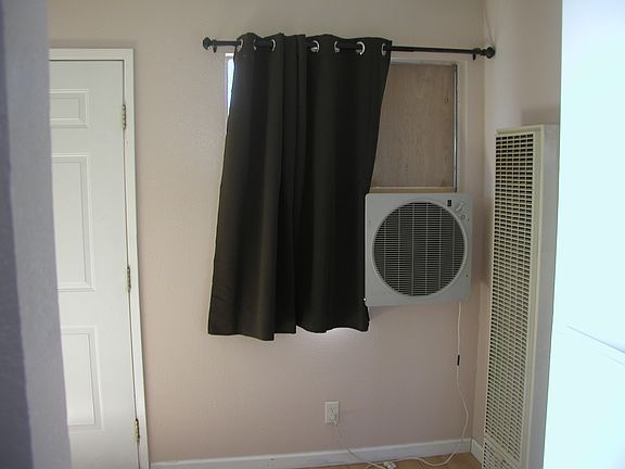 2nd image of 463 W 5th St