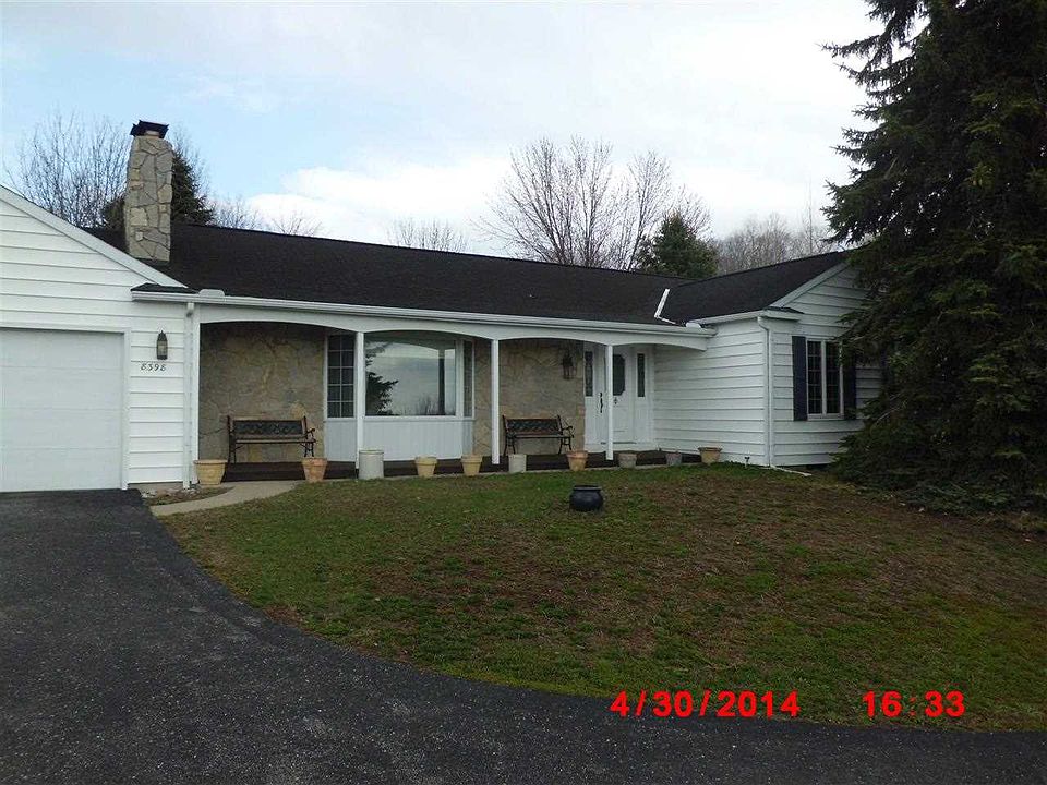 1st image of 8398 Fairway Dr