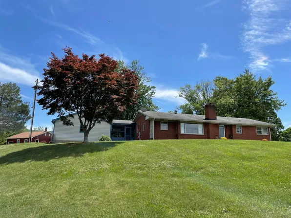 229 Rader Rd, Troutville, VA 24175