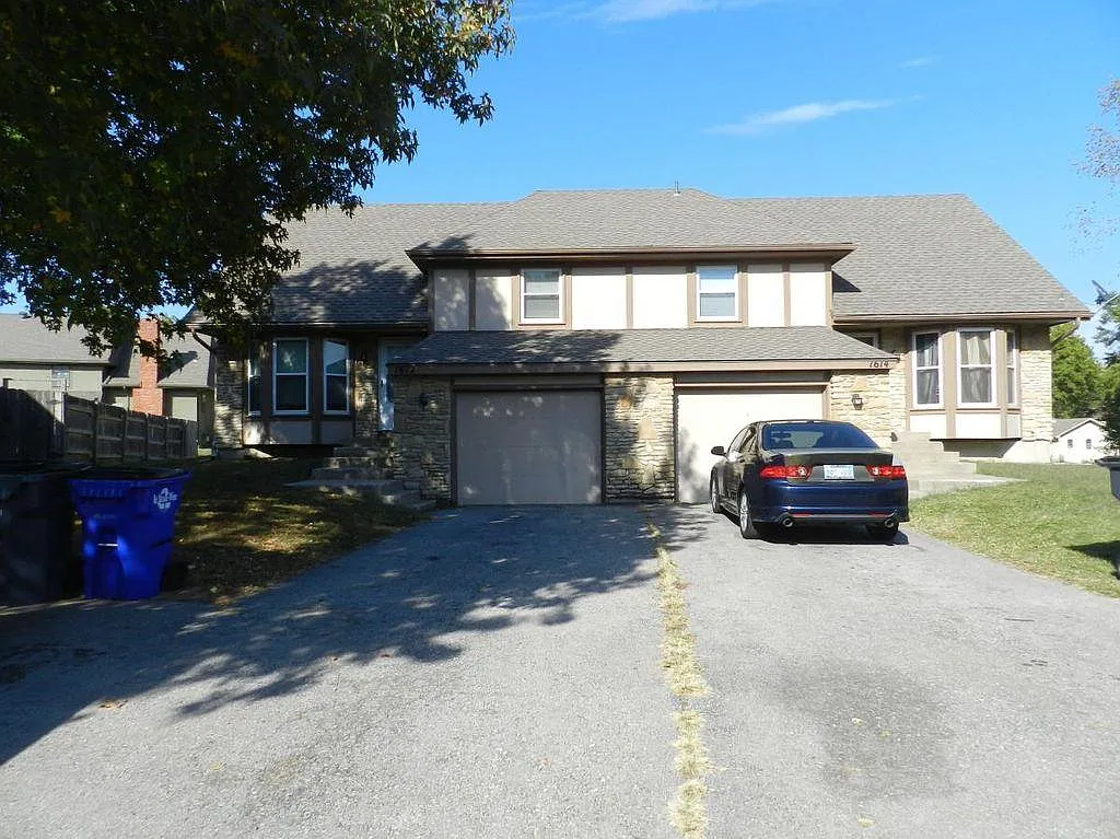 3 bed, 1500 sqft, $1,795 — Photo 1