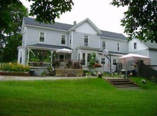 93 Maple St, Mechanic Falls, ME 04256