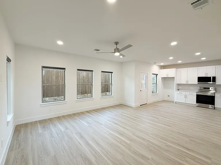 128 Pinkie Holmes Dr — Photo 5