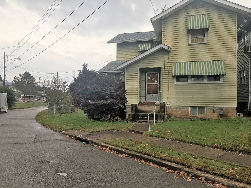 1st image of 202 Lovell Dr