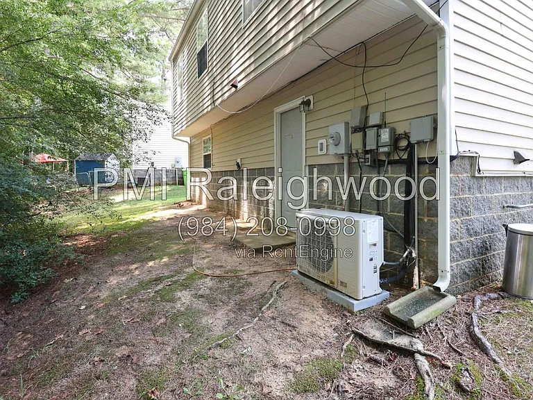 1709 Calypso Ct — Photo 31