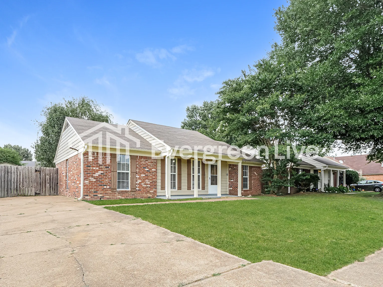 3 bed, 2.0 bath, 1100 sqft, $1,595 — Photo 2