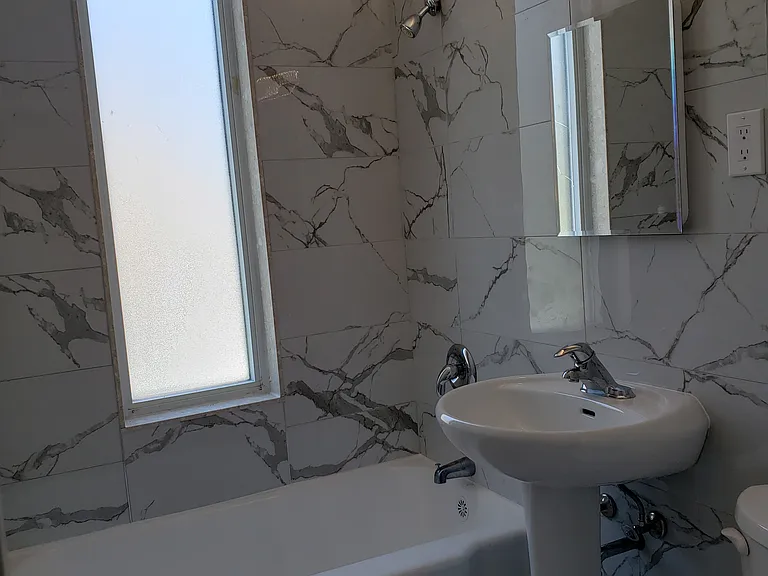 164 Felan Ave #4 — Photo 7