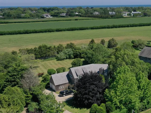 701 Halsey Ln, Water Mill, NY 11976