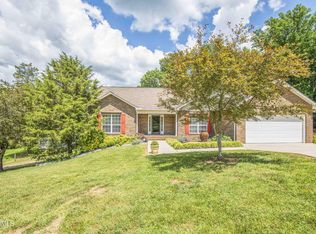 115 Autumn Dr, Clinton, TN 37716