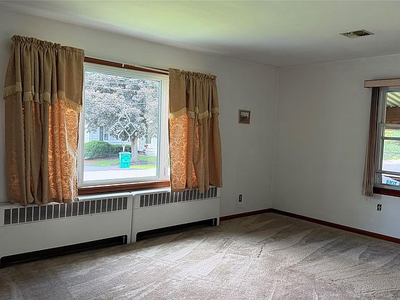 2nd image of 5 Trabucco Place