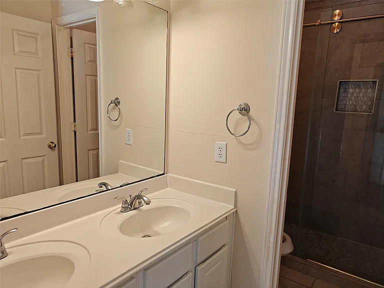 15319 Truslow Point Ln — Photo 28