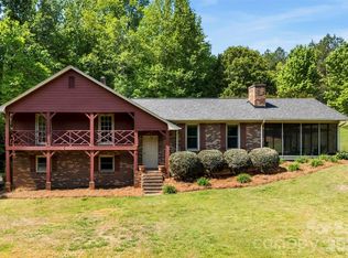 422 Alex D Owens Dr, Kings Mountain, NC 28086