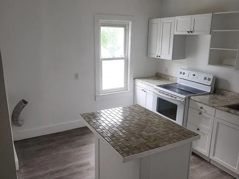 1205 S Madison Ave #3 — Photo 21