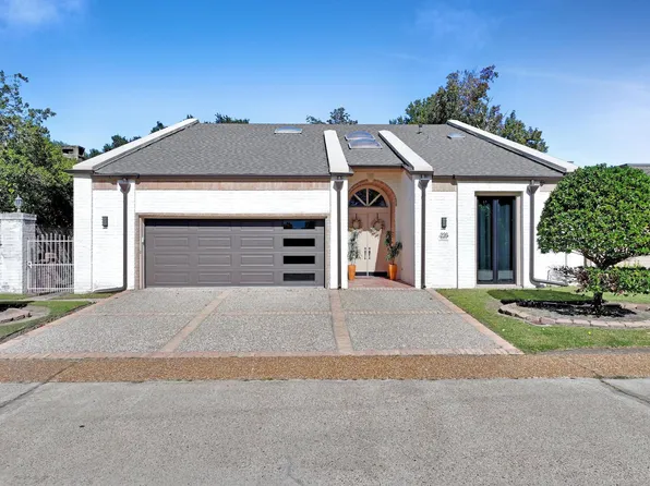 220 Summerwood St, Beaumont, TX 77706