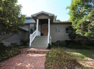 201 N Bayshore Dr, Eastpoint, FL 32328
