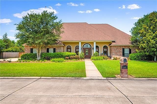 1st image of 6405 Audubon Oaks
