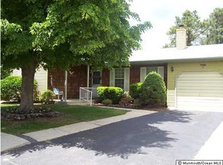 47 Stonybrook Rd, Manchester Township, NJ 08759