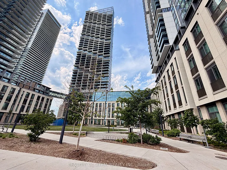 7890 Jane St #2103 — Photo 31