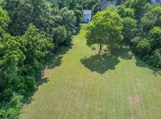 910 N Perry St, Palestine, TX 75801