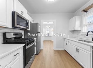 563 E Milton Ave, Hazel Park, MI 48030