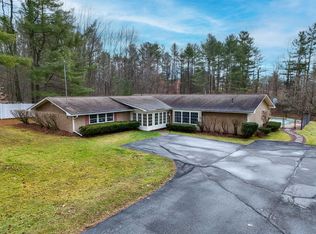 26 Athens Dr, Essex Junction, VT 05452