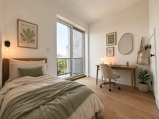 Bedroom, photo 2