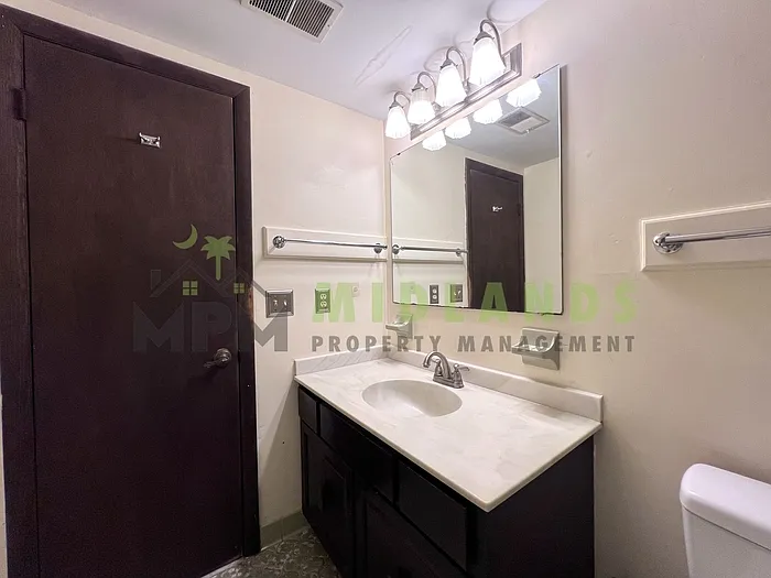 2505 Blossom St #C — Photo 25