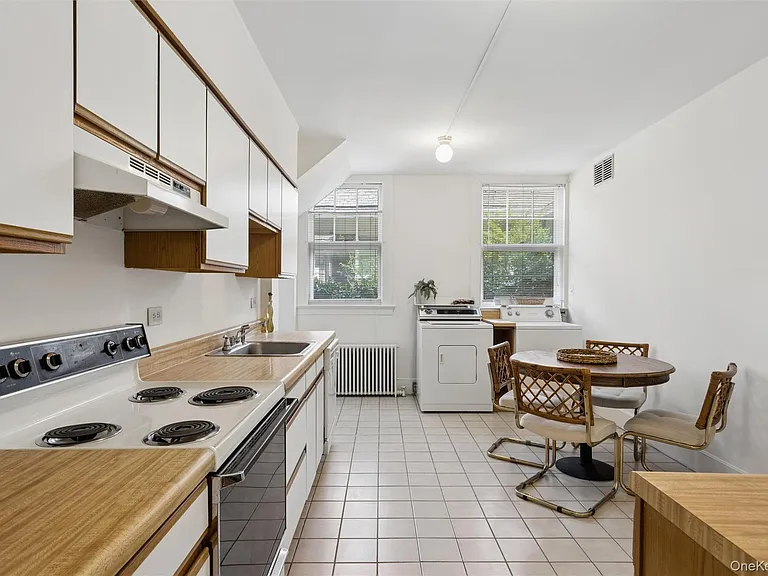 208A Wheatley Rd — Photo 13