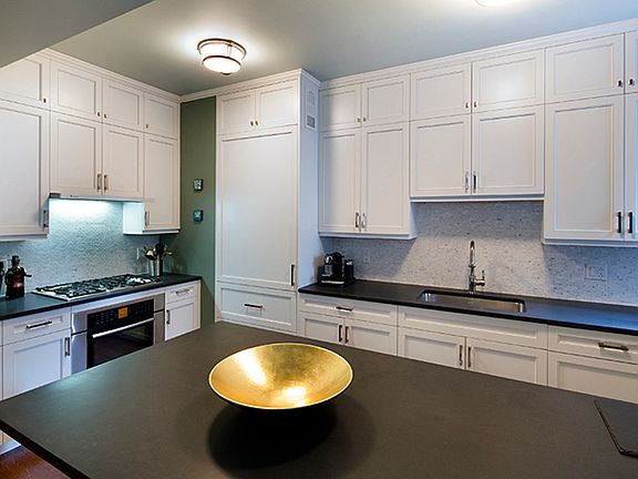 2nd image of 610 Cathedral Pkwy #2D