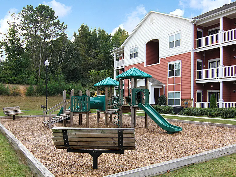 Reed Creek Apartments — Photo 22
