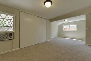 5th image of 5629 Holland Ln