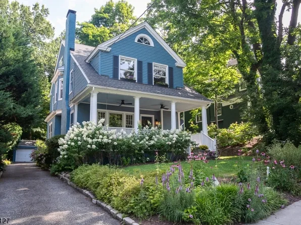 29 Oakview Ave, Maplewood Twp., NJ 07040