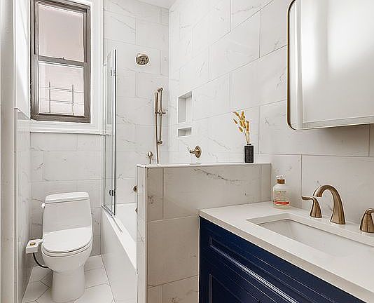 5th image of 203 W 90th St APT 2D