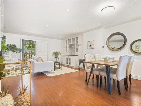 1518 6th Line #27, Oakville, ON L6H 2P2