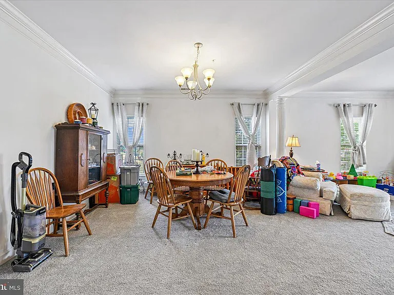 5722 Callcott Way #B — Photo 6
