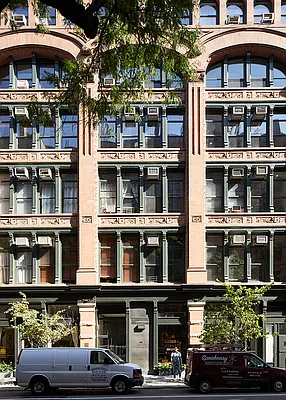 Sold by Compass | media 10