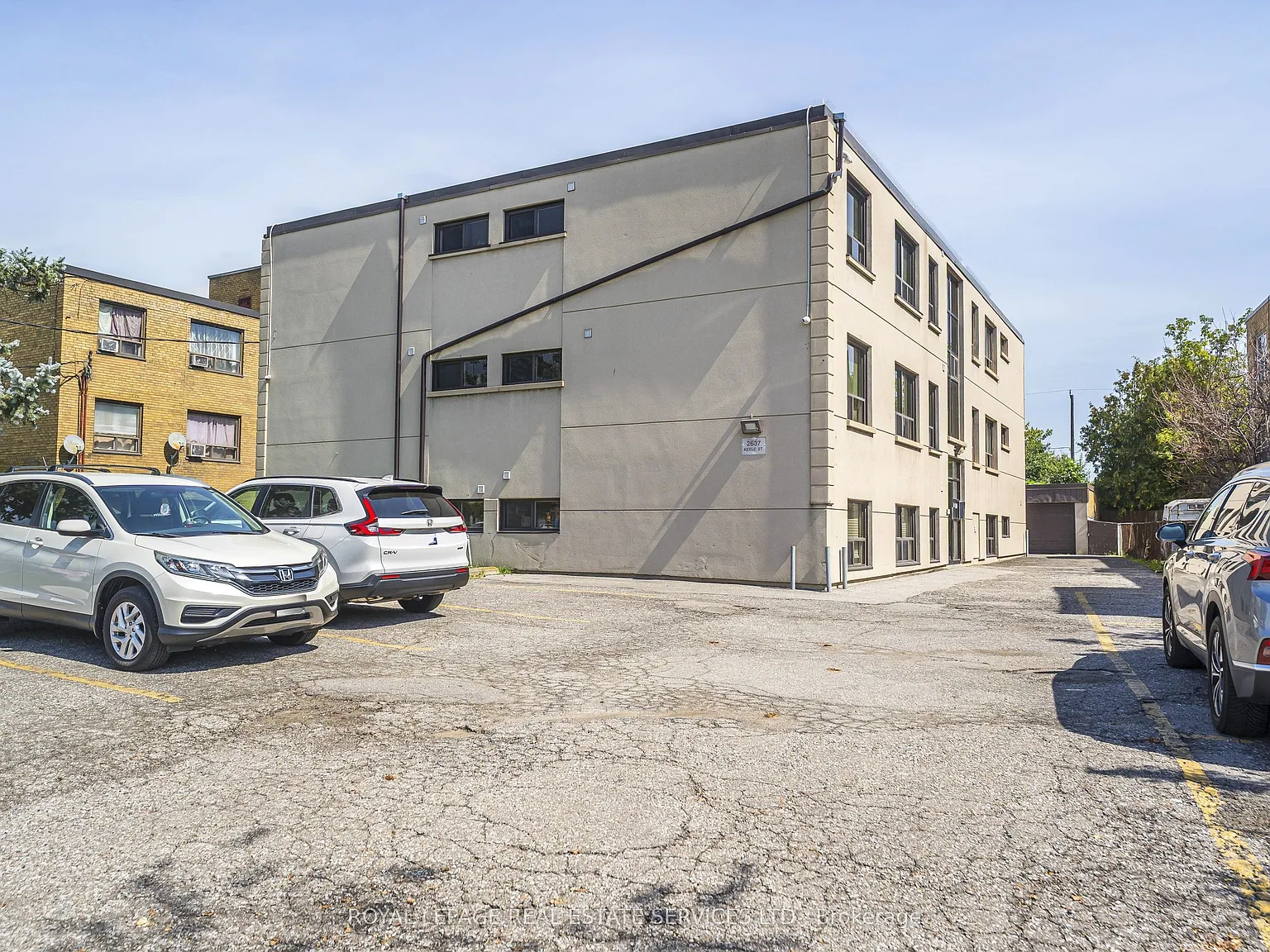 2 bed, $2,295 — Photo 4