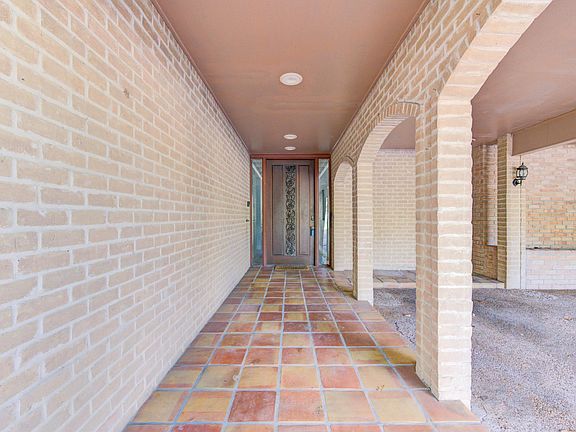 2nd image of 15 Woodstone St #15